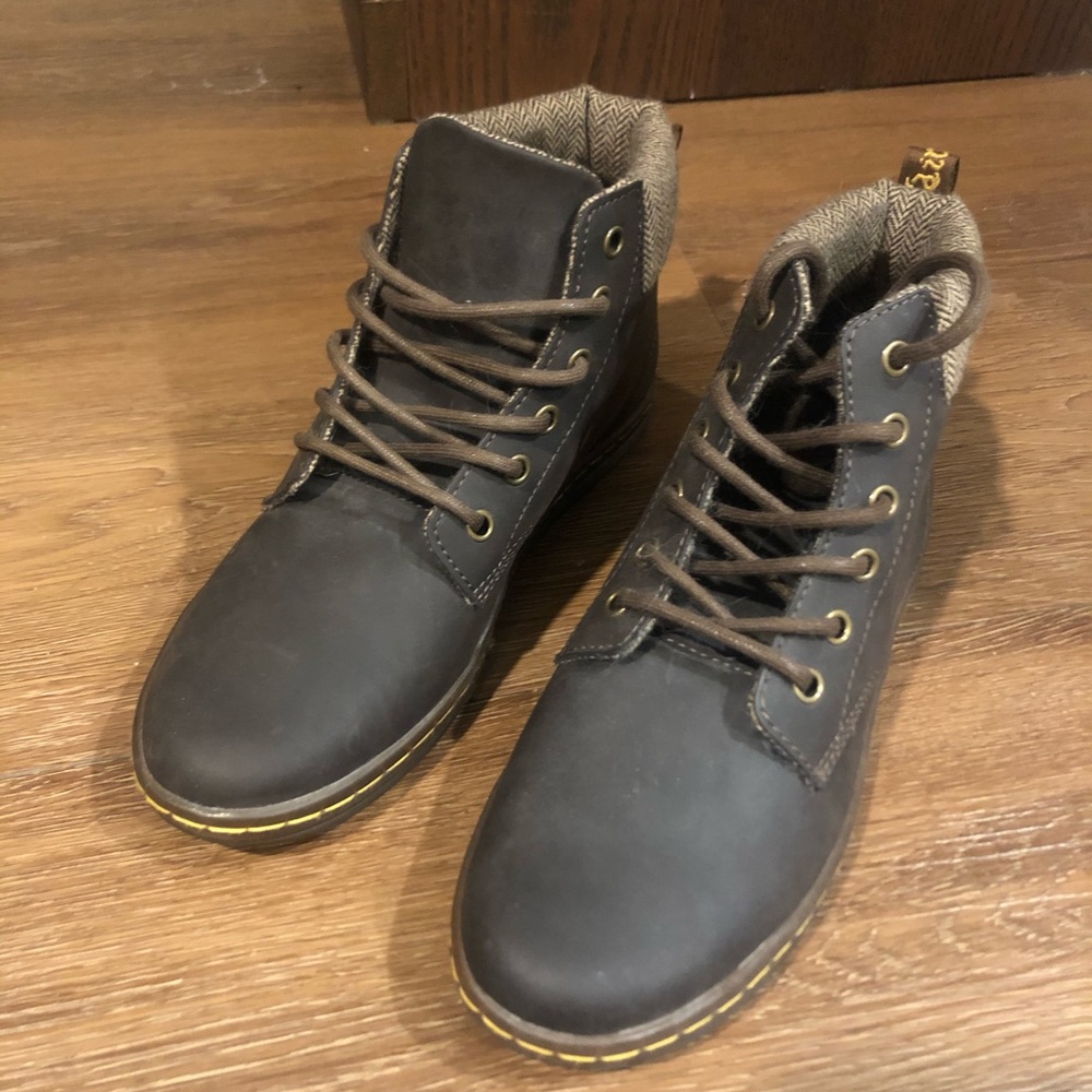 Doc Martin airwalk sneaker boot